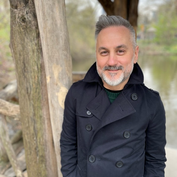 Meet your Posher, Zan - Picture 2 of 16